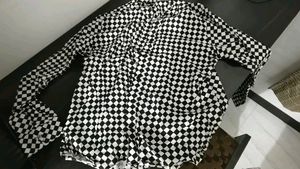 Checkerboard Print shirt unsued