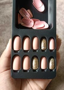 Press-On Nails - Nude &amp; Glitter