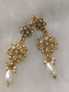 Exquisite Gold-Plated Pearl Drop Earrings