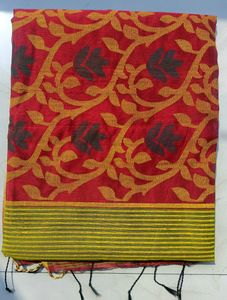 Maroon Green Handloom Saree With Blouse Piece