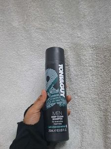 Toni &amp; Guy Men Deep Clean Shampoo