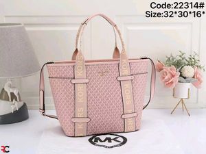 Michael Kors Signature Tote Bag