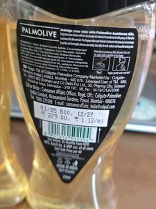 Palmolive Luminous Oils Shower Gel Bundle
