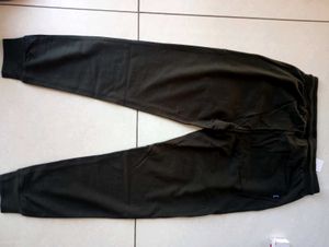 FRENCH CONNECTION TRACKPANT UNUSED