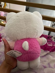 Cute Hello Kitty Plush Toy