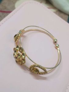 Golden Floral Bracelet