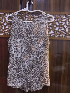 Sleeveless Floral Sequin Print Top
