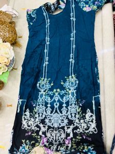 Beautiful Floral Print Kurta Set