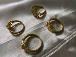 Set of 4 22kt Gold Tone Rings