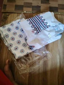 Beautiful White &amp; Red Kurta Set not duptta
