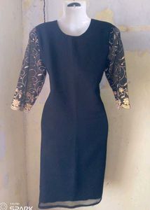 Elegant Black &amp; Gold Embroidered Kurta