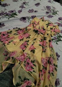Y2K RUFFLE TOP