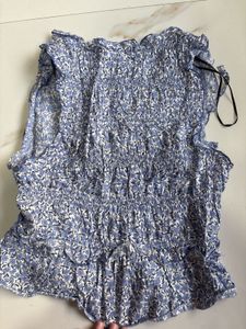 H&amp;M tie details Smocked Sleeveless Top