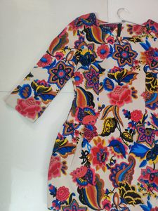 Classic Elegant Stylish Top