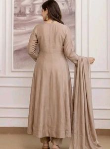 Elegant Embroidered Kurta Set