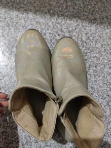 Size 36 Shiny Pearl Embellished White Boots