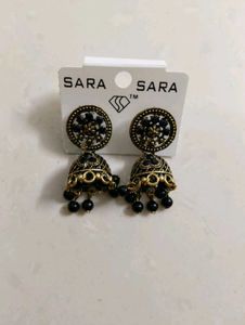Elegant Black Jhumki Earrings
