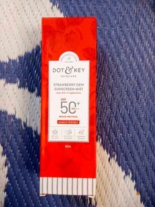 Dot &amp; Key Strawberry Dew Sunscreen Mist SPF 50+
