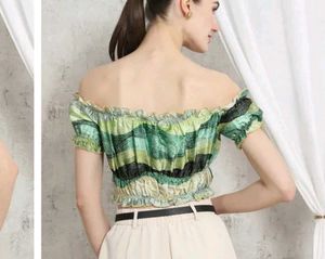 🌿Cute 💕 Shein Green Patterned Top