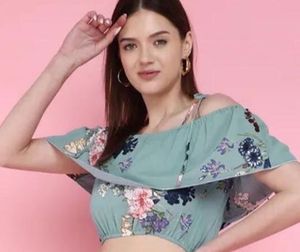 🪻Floral Off-Shoulder Crop Top