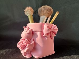 Cute Hello Kitty Makeup Brush Holder