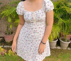 Chic Floral Puff Sleeve Mini Dress