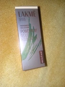 Lakme 9 to 5 Powerplay Mousse Foundation
