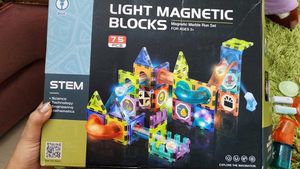 Light Magnetic Blocks - Marble Run