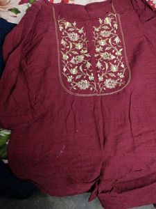 set of 2 Embroidered Kurta