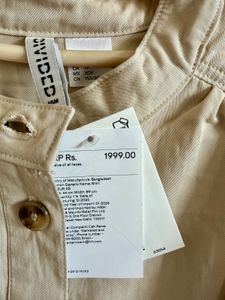 H&amp;M Beige Top