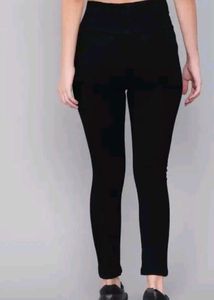 Classic Black Skinny Jeans