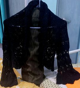 Wool  Black Swater