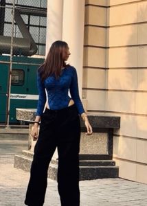 Stylish Blue Ruched Long Sleeve Top