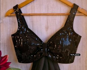 Sequence Knotted Black Blouse
