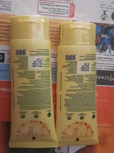 Plix Pineapple De-Pigmentation cleanser