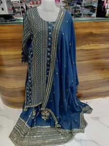 Elegant Blue Lehenga Choli Set unstiched skirt