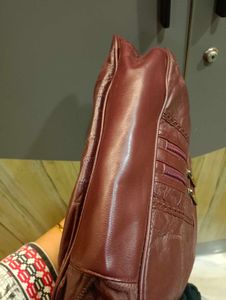 Chic Burgundy Leather Handbag