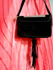 Velvet Black Sling Bag 😍