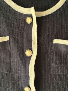 Chic Black &amp; White Cardigan