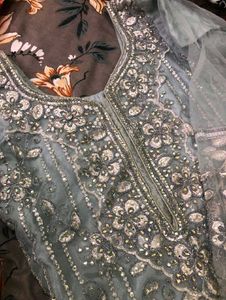 beautiful party wear suit