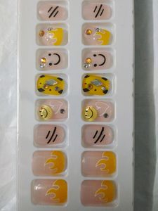Korean Poligel Nails(Set Of 24 Pieces)