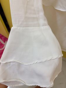 NEVER WORN White frilled top