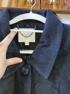 Stylish Women's Coat- M/L size