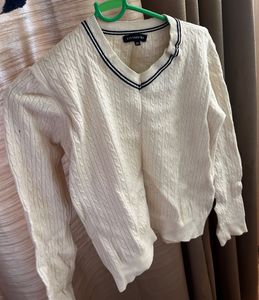 Elegant Cream V-Neck Knit Top