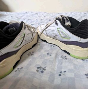 White Lace-Up PUMA Sneakers