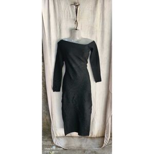 Chic Black Off-Shoulder Midi Dress