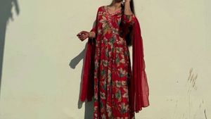 Elegant Red Floral Kurta Set