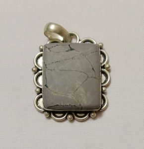 Unique Square howlite Stone Pendant Necklace