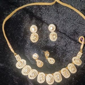 Necklace Set