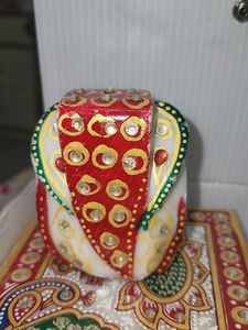 Marble Ganesha With Chauki